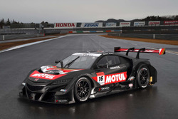 #16 チーム無限 NSX-GT