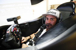 Fernando Alonso dans le simulateur Honda Performance Development