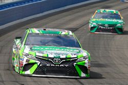 Kyle Busch, Joe Gibbs Racing Toyota y Daniel Suárez, Joe Gibbs Racing Toyota
