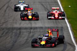 Max Verstappen, Red Bull Racing RB12 leads Daniel Ricciardo, Red Bull Racing RB12, Kimi Raikkonen, Ferrari SF16-H and Valtteri Bottas, Williams FW38