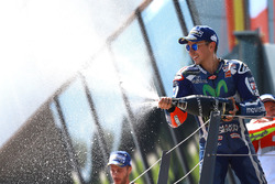 Podium: 3. Jorge Lorenzo, Yamaha Factory Racing feiert mit Champagne