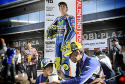 Valentino Rossi, Yamaha Factory Racing, fans
