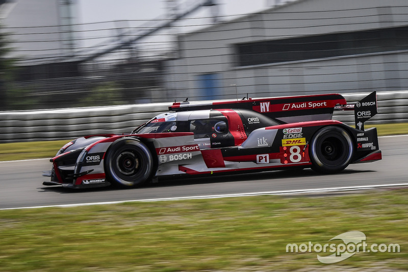 #8 Audi Sport Team Joest Audi R18 e-tron quattro: Lucas di Grassi, Loic Duval, Oliver Jarvis