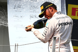 Подиум: Льюис Хэмилтон, Mercedes AMG F1