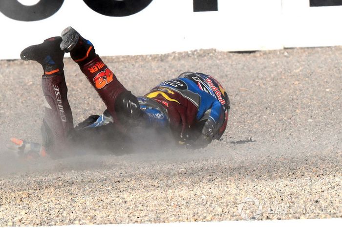 Choque de Jack Miller, Estrella Galicia 0,0 Marc VDS