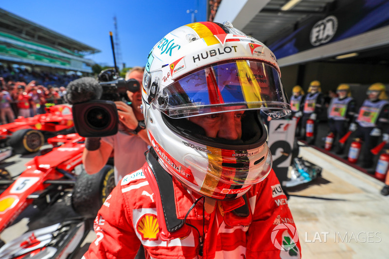 Yarış galibi Sebastian Vettel, Ferrari celebrates, parc ferme