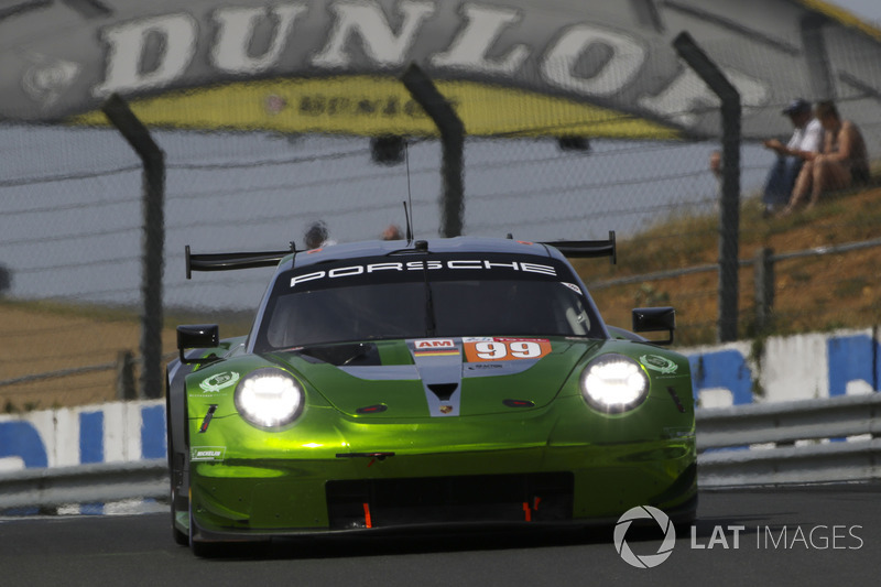 #99 Dempsey Proton Competition Porsche 911 RSR: Patrick Long, Tim Pappas, Spencer Pumpelly