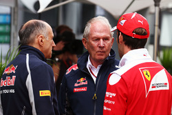 Франц Тост, руководитель команды Scuderia Toro Rosso, доктор Хельмут Марко, консультант Red Bull Mot