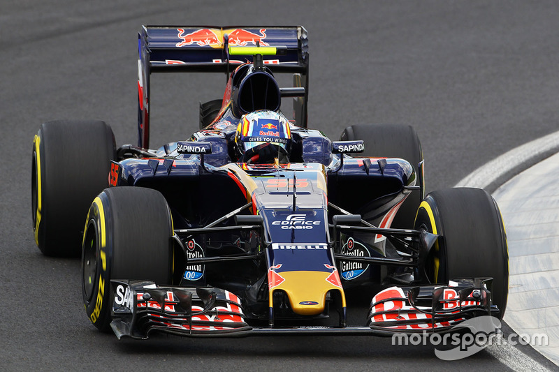 Carlos Sainz Jr, Scuderia Toro Rosso STR11