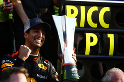 Il vincitore della gara Daniel Ricciardo, Red Bull Racing