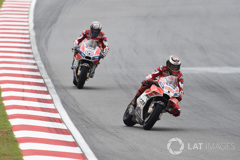 E buscou a liderança em cima de Jorge Lorenzo.