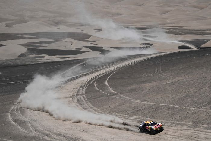 #300 Peugeot Sport Peugeot 3008 DKR: Stéphane Peterhansel, Jean-Paul Cottret