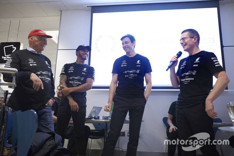 Niki Lauda, voorzitter Mercedes AMG F1, Lewis Hamilton, Mercedes AMG F1, Toto Wolff, directeur Merc