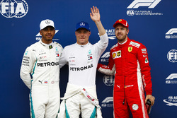 Pole pozisyonu galibi Valtteri Bottas, Mercedes AMG F1, 2. Lewis Hamilton, Mercedes AMG F1, 3. Sebastian Vettel, Ferrari