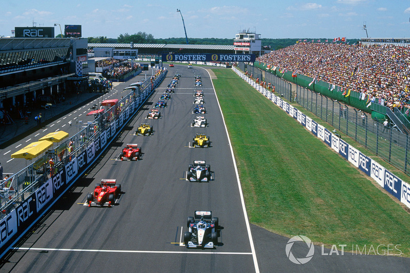 De eerste start van de Britse Grand Prix in 1999: