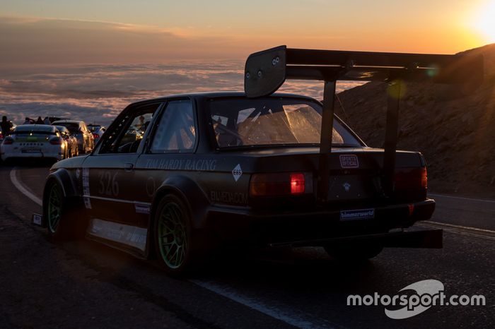 #326 Tim Hardy, BMW E30