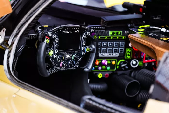 #38 Cadillac Hertz Team Jota Cadillac V-Series.R Steering wheel