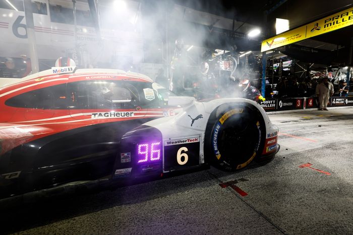 #6 Porsche Penske Motorsport Porsche 963: Laurens Vanthoor, Kevin Estre, Matt Campbell