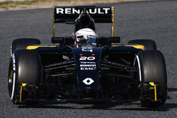 Кевин Магнуссен, Renault Sport F1 Team RE16