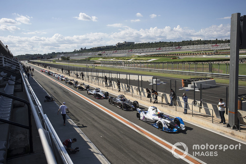 2018/19 Season 5 cars line up in the pit lane starting with Alexander Sims BMW I Andretti Motorsports, BMW iFE.18, Jose Maria Lopez, Dragon Racing and Sébastien Buemi, Nissan e.Dams