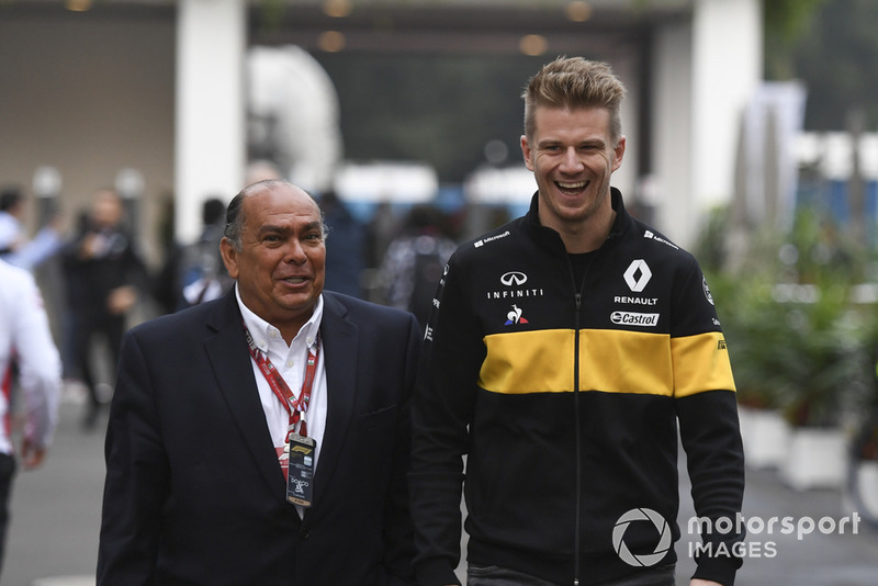 Nico Hulkenberg, Renault Sport F1 Team and Antonio Perez Garibay 