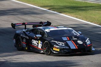 #102 Lamborghini Huracan-S.GTCup, Antonelli Motorsport: Pietro Perolini