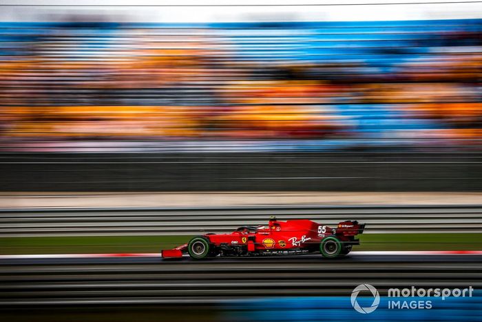 Carlos Sainz Jr., Ferrari SF21