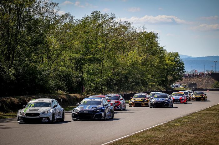Rob Huff, Zengo Motorsport, CUPRA Leon Competicion.Mehdi Bennani, Comtoyou Team Audi Sport, Audi RS 3 LMS
