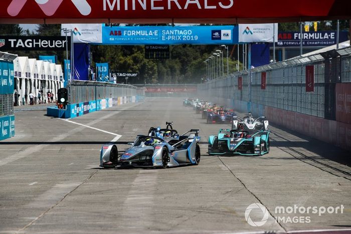 Felipe Massa, Venturi Formula E, Venturi VFE05, Oliver Rowland, Nissan e.Dams, Nissan IMO1, who battles with Mitch Evans, Jaguar Racing, Jaguar I-Type 3 