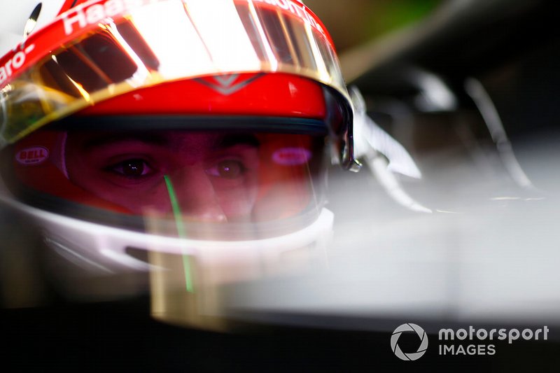 Пьетро Фиттипальди, F1 Team VF-19