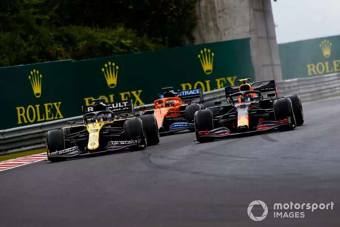 Daniel Ricciardo, Renault F1 Team R.S.20, Alex Albon, Red Bull Racing RB16