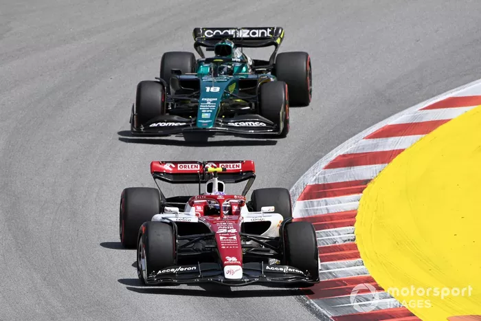 Zhou Guanyu, Alfa Romeo C42, Lance Stroll, Aston Martin AMR22