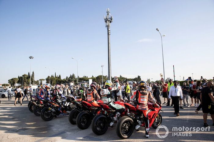 Los pilotos del WorldSBK 2021