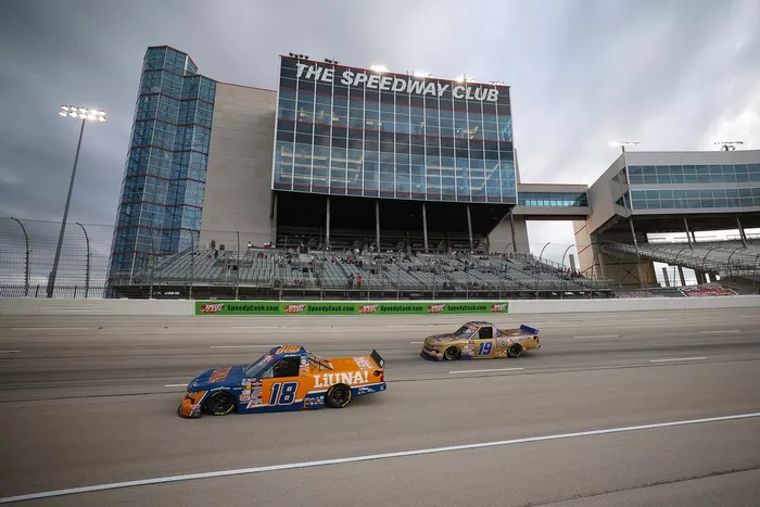 Tyler Ankrum, McAnally-Hilgemann Racing Chevrolet