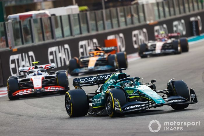 Lance Stroll, Aston Martin AMR22, Mick Schumacher, Haas VF-22, Daniel Ricciardo, McLaren MCL36