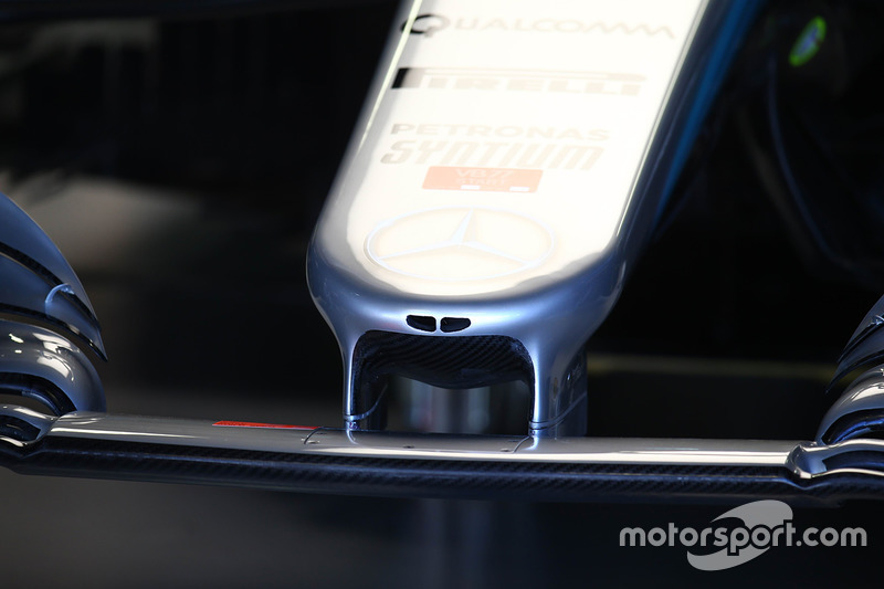 Mercedes-Benz F1 W08 detalles nariz