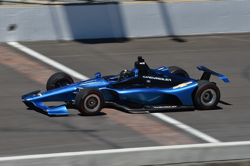 Juan Pablo Montoya prueba el Chevrolet IndyCar 2018