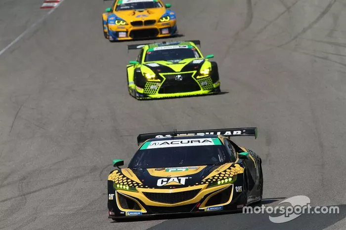 #57 Heinricher Racing w/Meyer Shank Racing Acura NSX GT3, GTD: Katherine Legge, Christina Nielsen