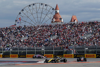 Carlos Sainz Jr., Renault Sport F1 Team R.S. 18, Kevin Magnussen, Haas F1 Team VF-18 and Esteban Ocon, Racing Point Force India VJM11