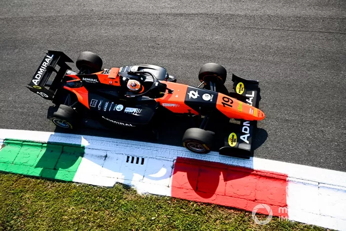 Lukas Dunner, MP Motorsport 