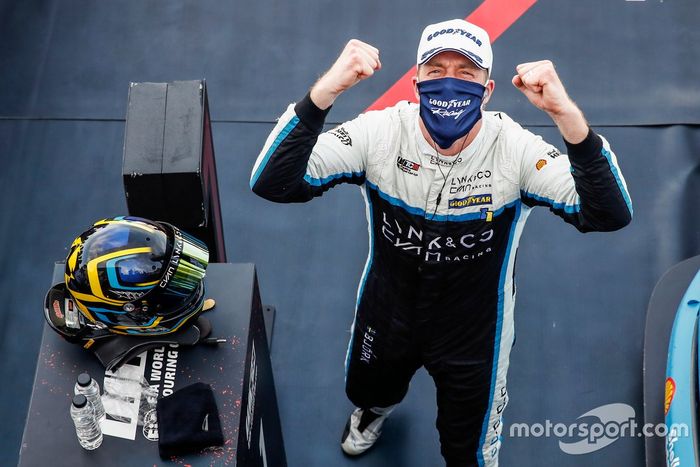 Ganador de la carrera Thed Björk, Cyan Performance Lynk & Co 03 TCR