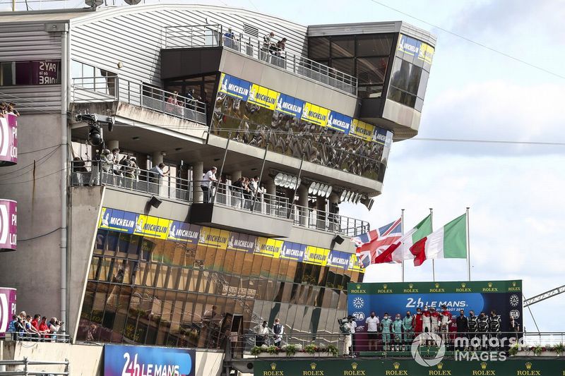 Podio LMGTE Am: #33 TF Sport Aston Martin Vantage AMR LMGTE Am, Ben Keating, Dylan Pereira, Felipe Fraga, #83 AF Corse Ferrari 488 GTE EVO LMGTE Am, Francois Perrodo, Nicklas Nielsen, Alessio Rovera, #80 Iron Lynx Ferrari 488 GTE EVO LMGTE Am, Matteo Cressoni, Rino Mastronardi, Calum Illot 