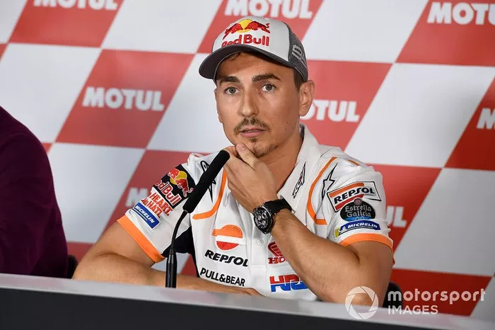 Jorge Lorenzo, Repsol Honda Team emekliliğini açıklıyor