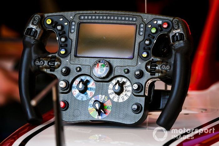 Volante del Alfa Romeo Racing C39 