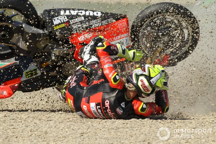 Caída de Alvaro Bautista, Aruba.it Racing Ducati