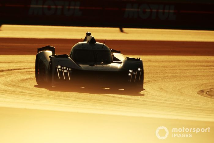 #93 Peugeot Totalenergies Peugeot 9X8: Mikkel Jensen, Nico Muller, Jean-Eric Vergne