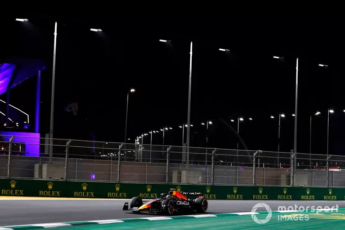 Sergio Pérez, Red Bull Racing RB18