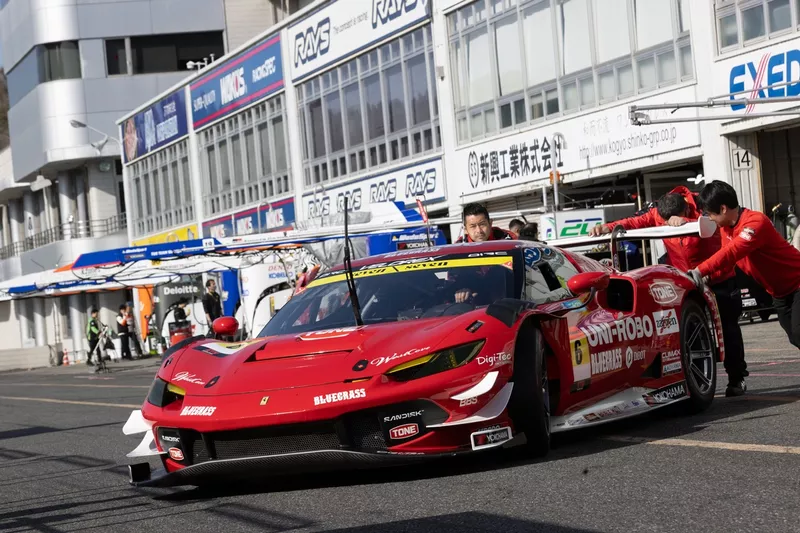 #6位 ユニ・ロボ・ブルーグラス・フェラーリ