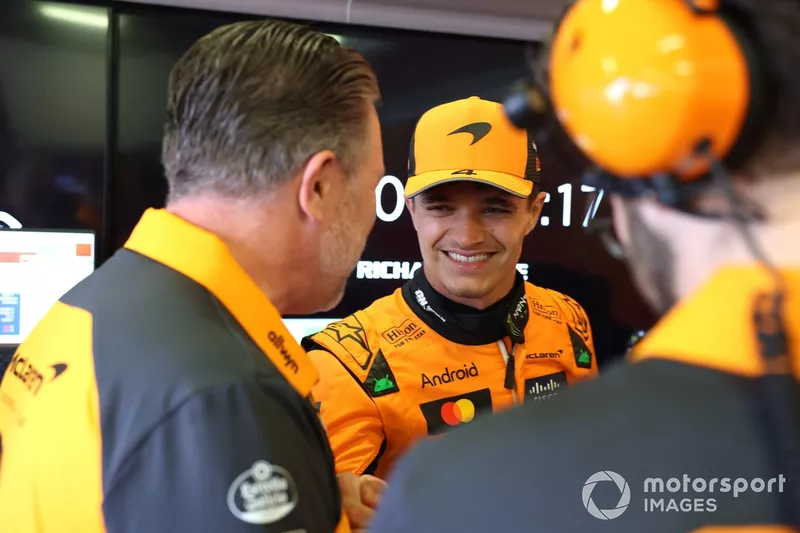 Lando Norris, McLaren, Zak Brown, McLaren