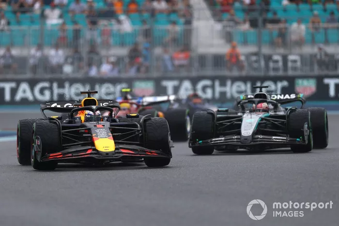 Max Verstappen, Red Bull Racing, George Russell, Mercedes
